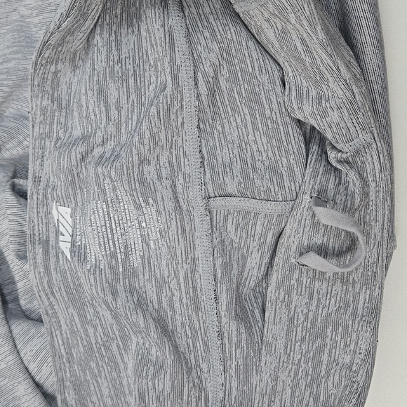 Aviation Gray Leggings - Picture 5 of 6